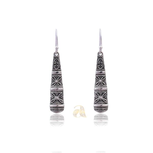 silver earing 8