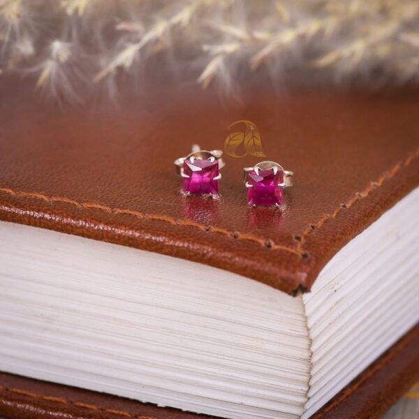 silver stud 9(2)