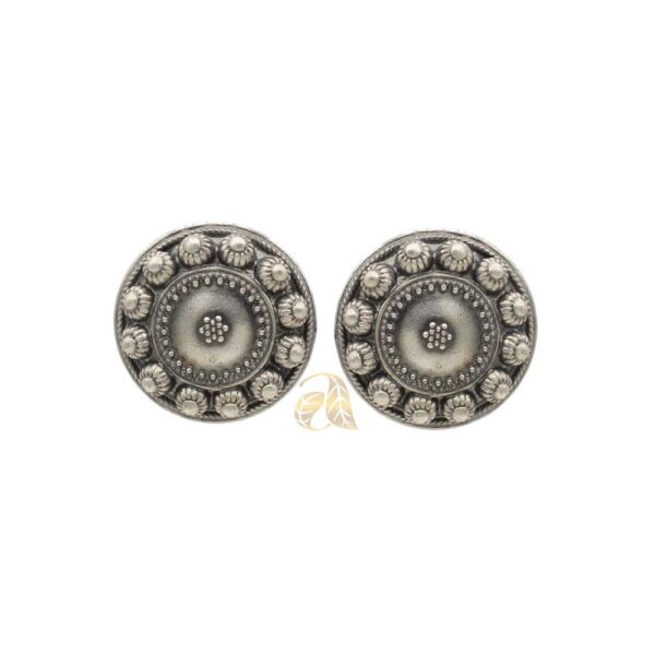 silver stud 22(2)